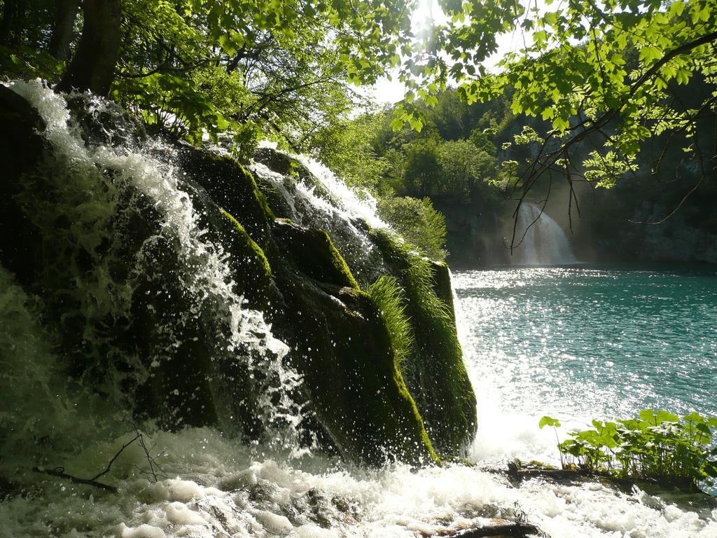 Отель Plitvice Pansion Lovric Плитвицкие озёра Экстерьер фото