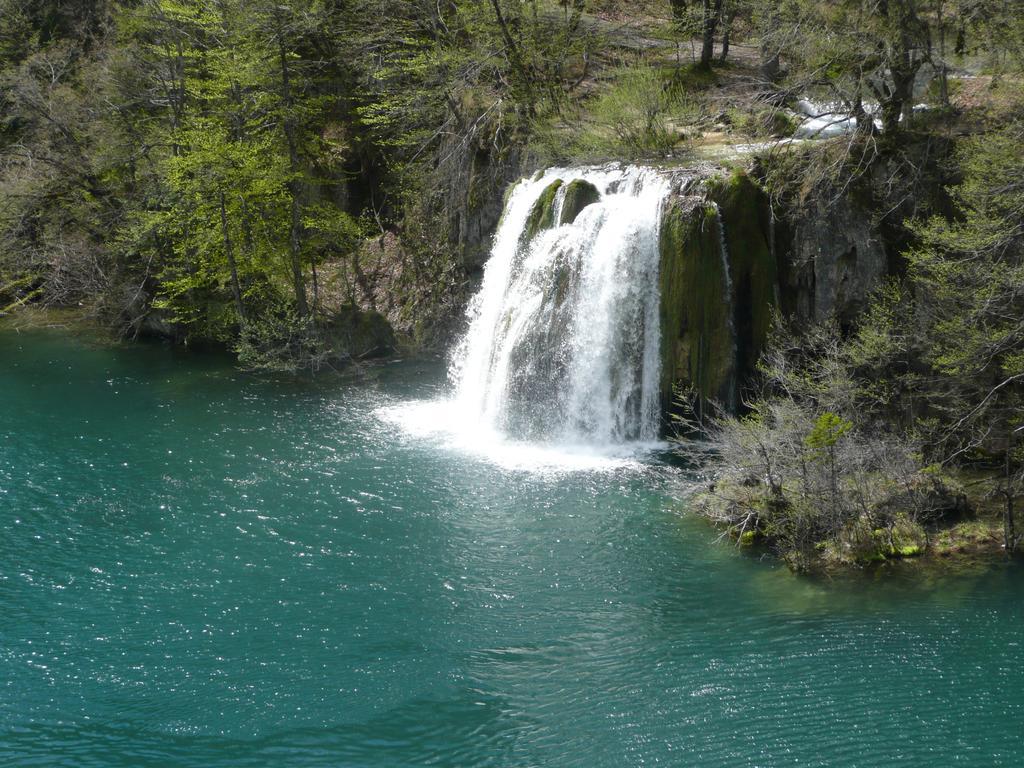Отель Plitvice Pansion Lovric Плитвицкие озёра Экстерьер фото